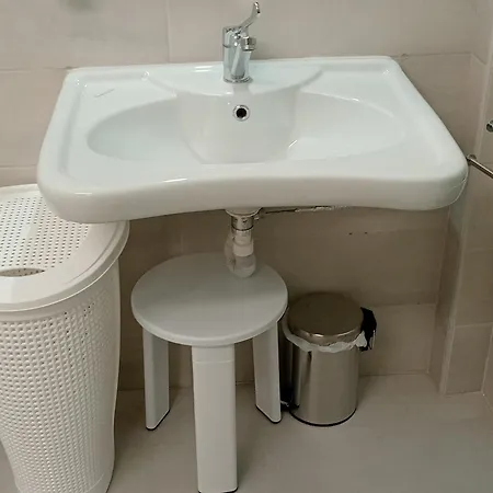 Bed & Breakfast Brotzu 5*